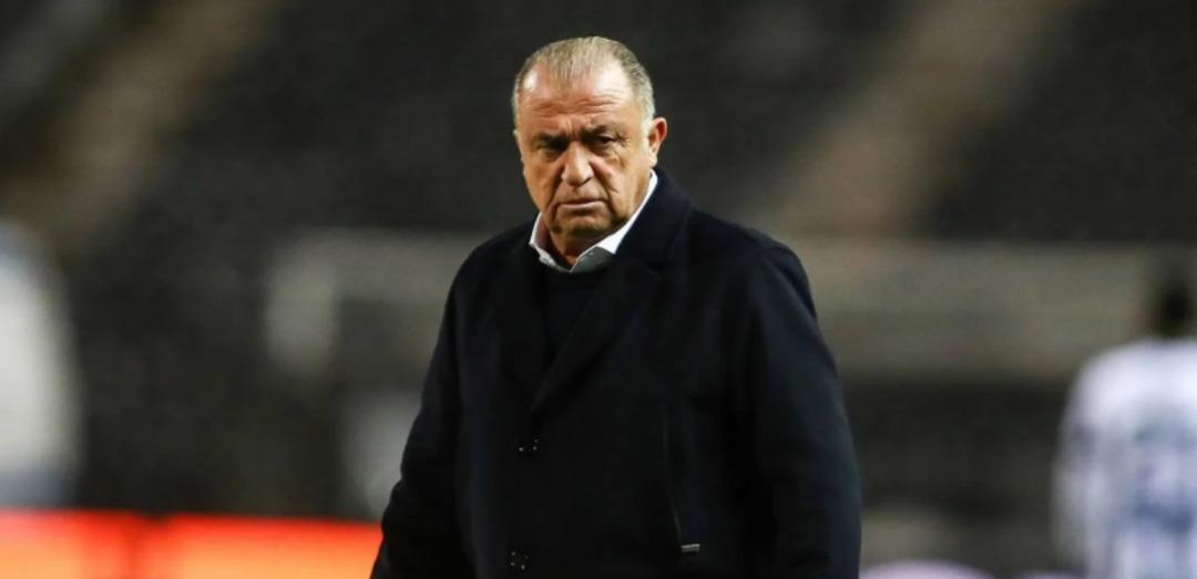 Fatih Terim e hayatında yaşamadığı şoku yaşattılar! Oyuncular antrenmana çıkmadı... 2