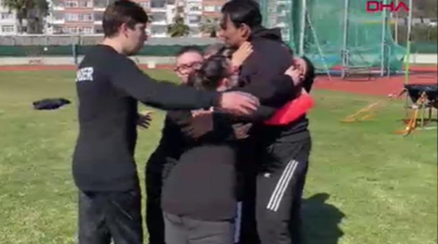  Polis memuru, özel çocukları atletizm şampiyonalarına hazırlıyor!