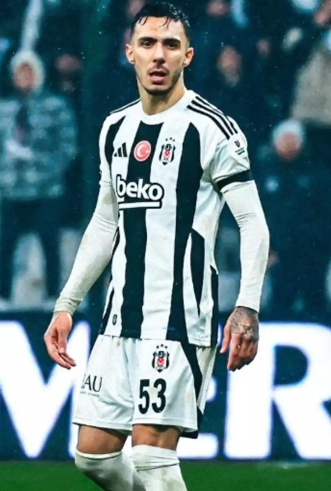  Genç futbolcu ile aşk yaşıyor  denmişti... Danla Bilic sessizliğini bozdu 2