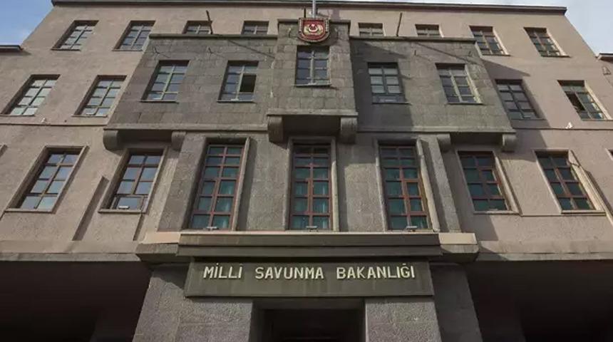 İmralı'nın çağrısı sonrası MSB'den açıklama! Şartları tek tek sıralayıp son noktayı koydular... "Faaliyetlerine son vermesi, kendini feshetmesi ve derhal silah bırakması gerekmektekdir"