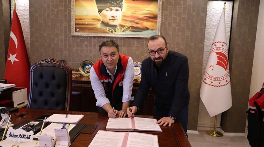 Kedi, köpek ve gelinciklerin kimliklendirilmesi için protokol imzalandı