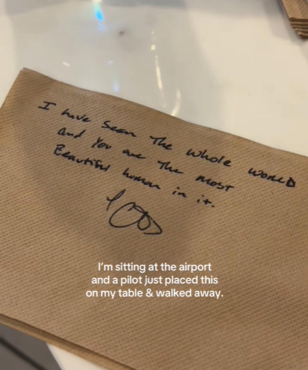 Çapkın pilotun iltifatı sosyal medyada viral oldu... TikTok u tereddüte düşüren not! 1