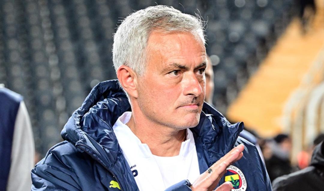 Jose Mourinho ile Okan Buruk arasında gerilim bitmiyor! Mourinho bu kez daha sert konuştu! "Onun seviyesine inemem" 3