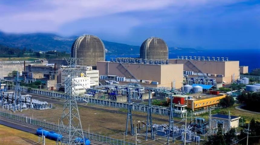 Tayvan'da korkutan yangın! Nükleer santralde alevler çıktı