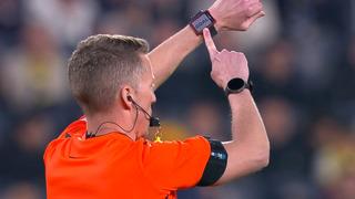 Fenerbahçe-Rangers maçı golle başladı! Kimse ne olduğunu anlamadı... Hakem saatini gösterdi ve golü verdi