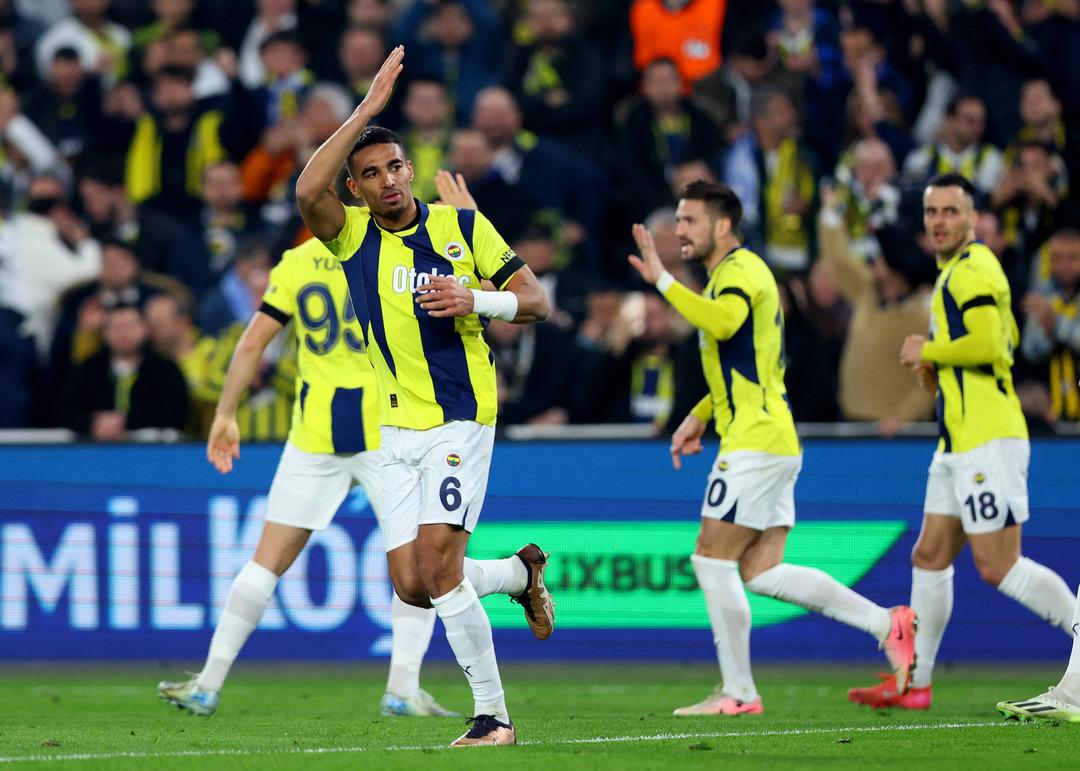 Fenerbahçe Kadıköy de istediğini alamadı! Sarı-Lacivertliler Rangers a 3-1 mağlup oldu 2