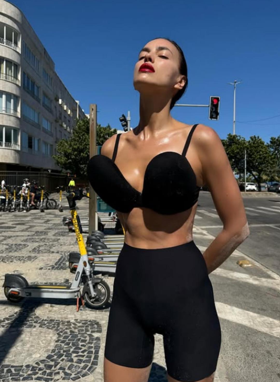 Irina Shayk ın bikini üstüne kimse anlam veremedi! Bir bakan bir daha baktı 2