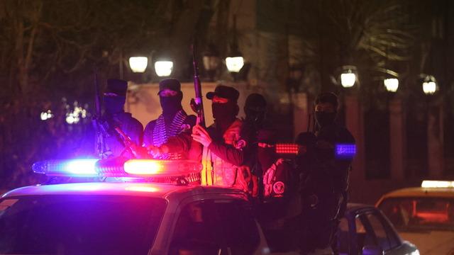 Suriye'de Esad yanlıları saldırıya geçti!  Ordu sokağa indi, iki şehirde çatışmalar yaşandı