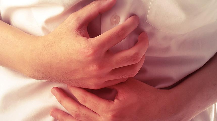 Reflü sorunu olanlar dikkat! Ramazan’da mide rahatsızlıklarından nasıl korunabiliriz? Uzmandan tavsiyeler…