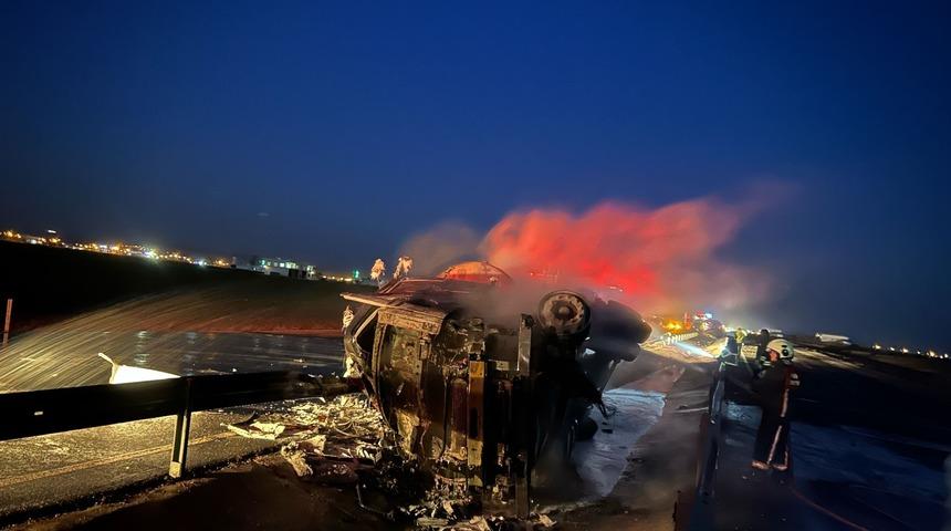 Mardin’de akaryakıt yüklü tanker alev aldı