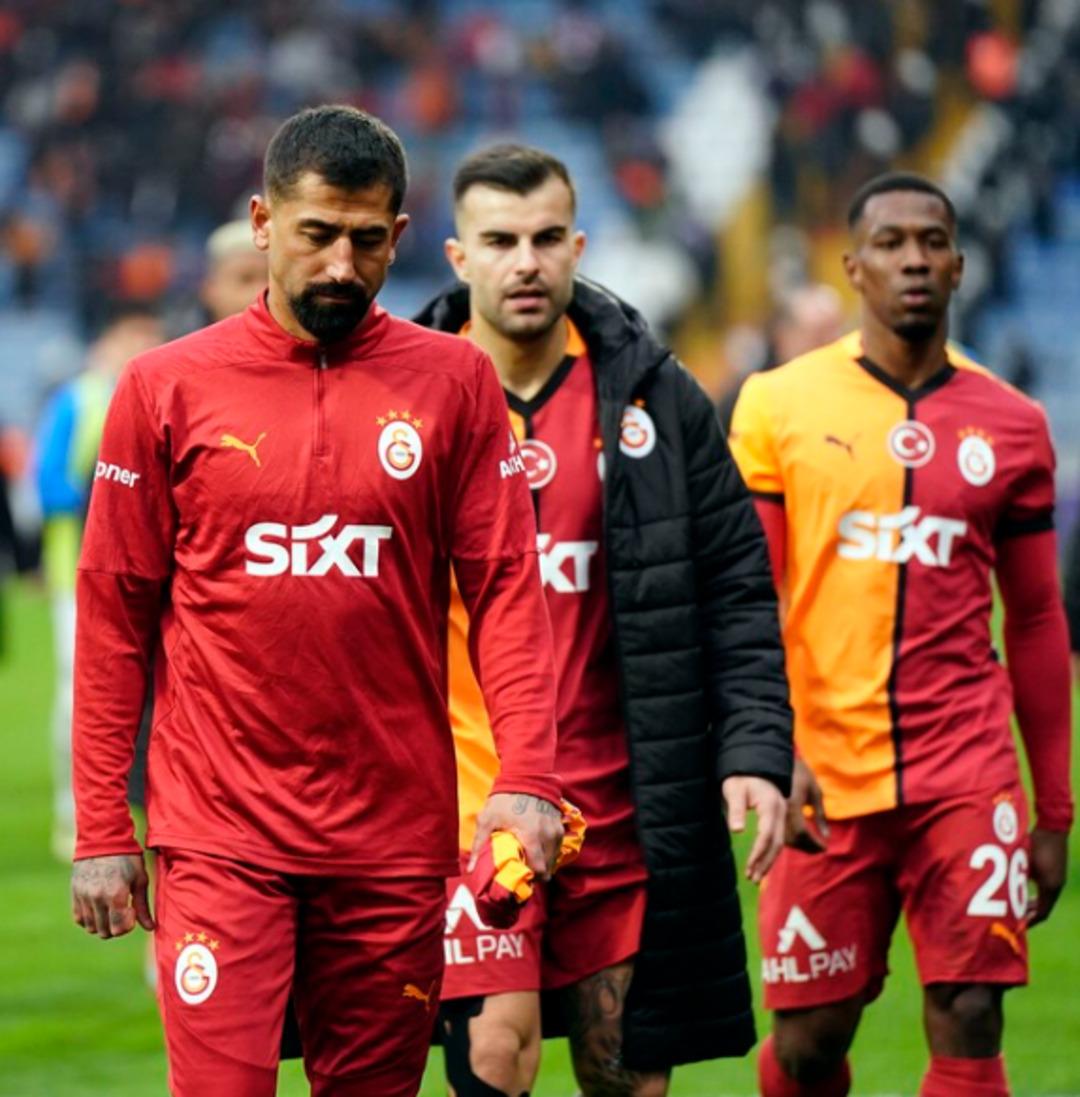 Galatasaraylı oyuncular, Dursun Özbek ten gelen haber sonrası rahatladı 1