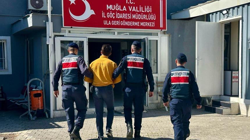 Interpol tarafından kırmızı bültenle aranıyordu! Muğla'da yakalandı