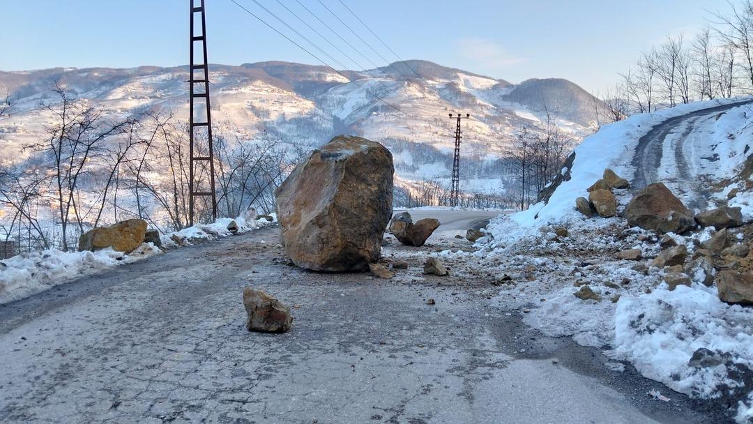 ORDUDA-ERIYEN-KARLAR-HEYELANLARA-YOL-AC_599079_177329