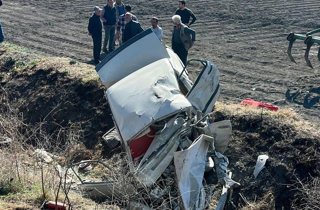 Osmaniye'de katliam gibi kaza! Çarpışıp şarampole devrildiler