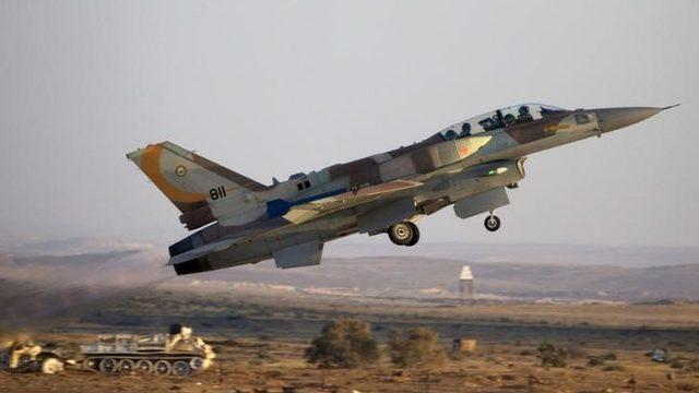 F-16 uçağı Suriye'deki İran hedeflerine saldırı gerçekleştiriyordu (Arşiv fotoğrafı).