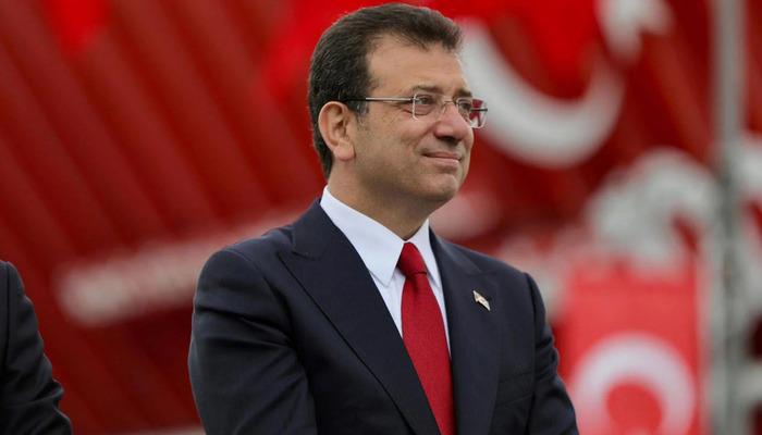 İmamoğlu İzmir'de start verdi! 'Ceketini çıkartıp kollarını sıva' tezahüratına bu şekilde yanıt verdi