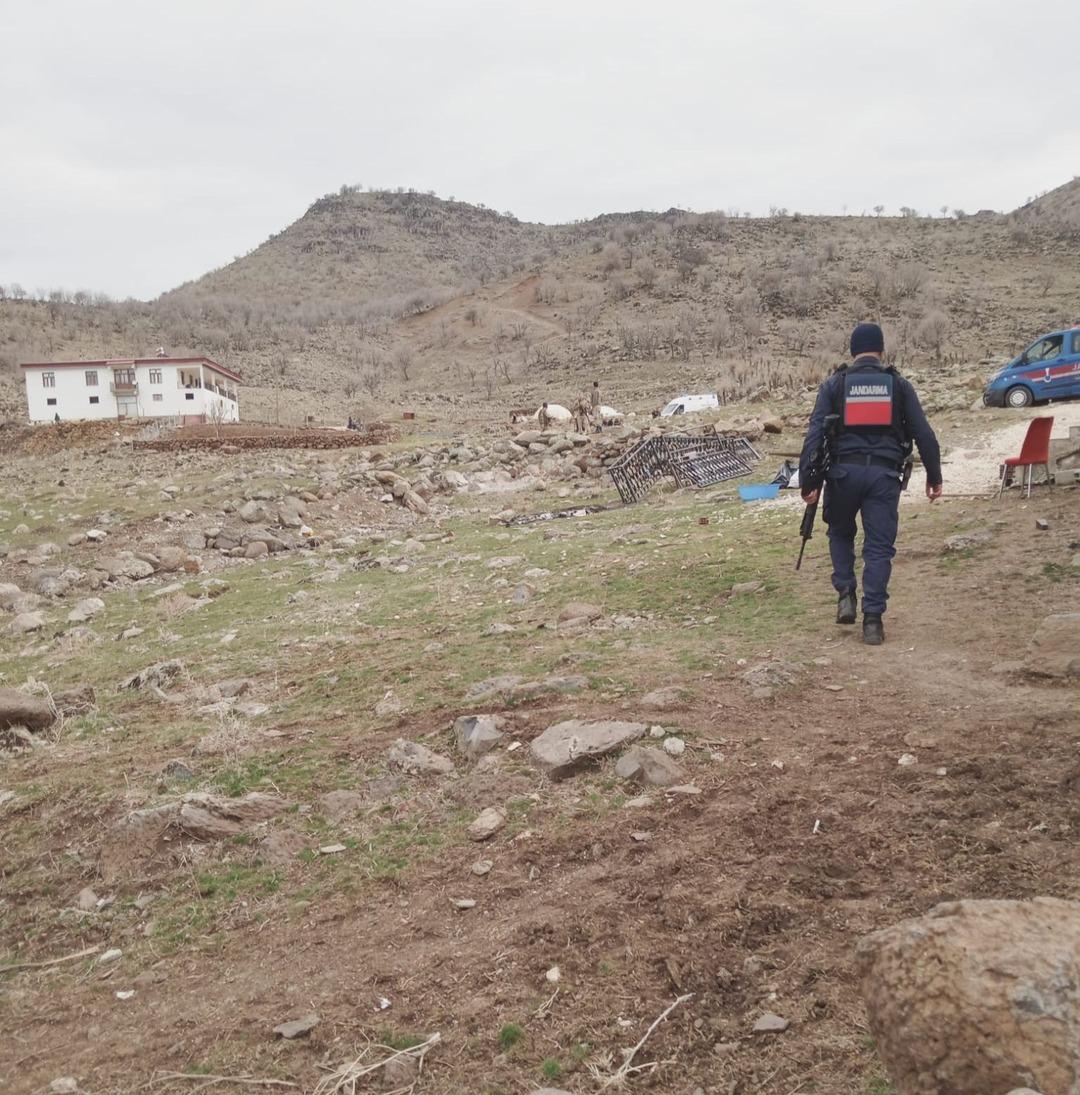 DIYARBAKIRDA-KOMSU-AILELER-ARASINDA-KAV_601252_177868