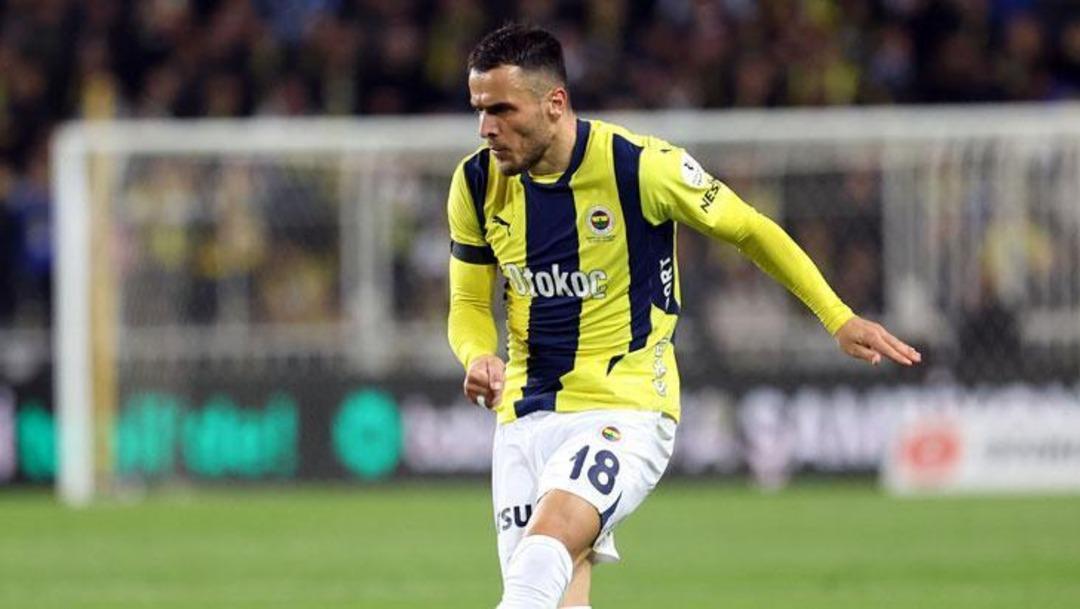 Juventus un Kostic için istediği bonservis bedeli belli oldu! Taraflar masaya oturdu... 1