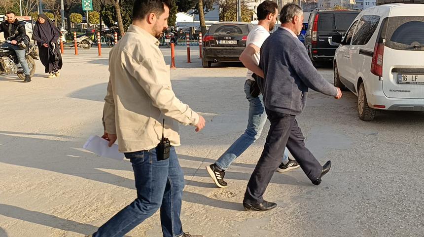 Boşanma aşamasındaki eşini tabancayla kovaladı! Çaresiz kadın pazarcı esnafına sığındı