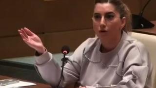 CHP'li başkandan tepki çeken hareket: AK Partili kadın meclis üyesinin mikrofonunu kapattı! Şunu atalım dışarıya