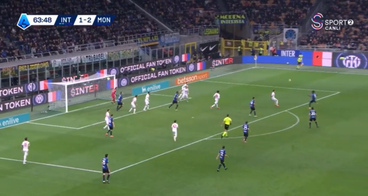 İtalya'nın dilinde varsa yoksa Hakan Çalhanoğlu! Attığı golle bir kez daha kendisine hayran bıraktı... G1