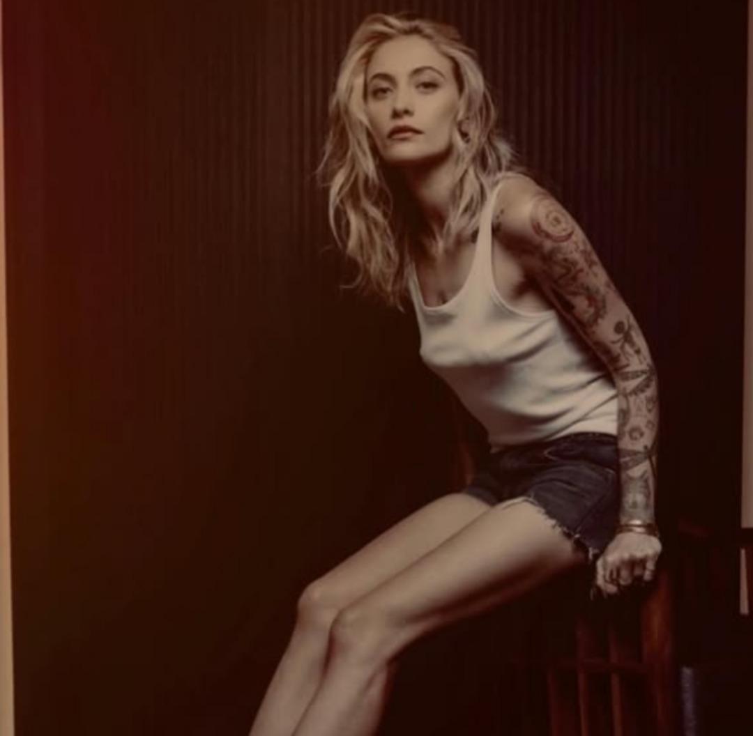 Michael Jackson ın kızı Paris Jackson şeffaf kıyafetiyle eleştirildi!  Çıldırmayı bırak" 1