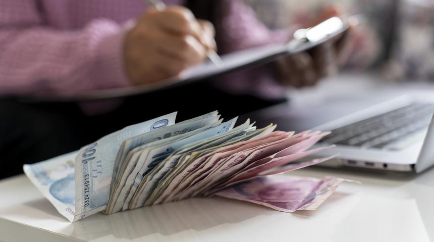 Dengeler değişti! 'Oran azaldı' diyerek açıkladı... Emekli ile çalışan arasında dikkat çeken rakam