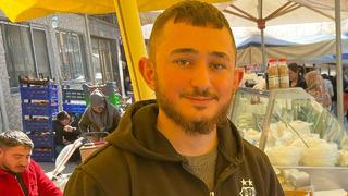 35 tanesi 450 TL... Satışları arttı, talep çok! 22 yaşında her gün tezgah açıyor