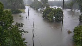 Avustralya'yı Alfred Kasırgası vurdu! 300 binden fazla ev elektriksiz kaldı