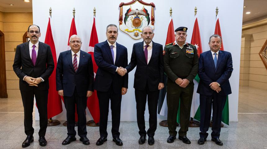 Ürdün'de kritik zirve: Bakanlar Hakan Fidan, Yaşar Güler ve MİT Başkanı Kalın katıldı