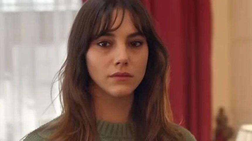 Uzak Şehir’in Zerrin'i Dilin Döğer pozlarıyla beğeni topladı! 