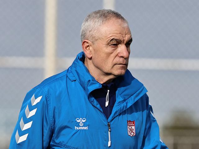 Rıza Çalımbay, 643 gün sonra evinde