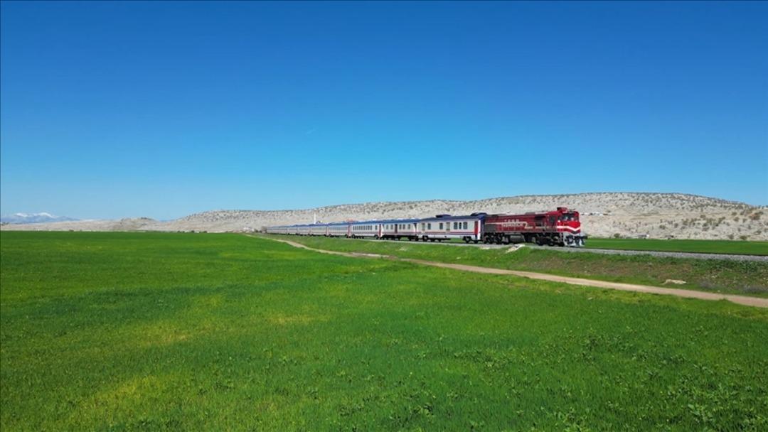 Van-Tahran yolcu treni yeniden seferde! Haftada iki kez karşılıklı sefer düzenlenecek 2