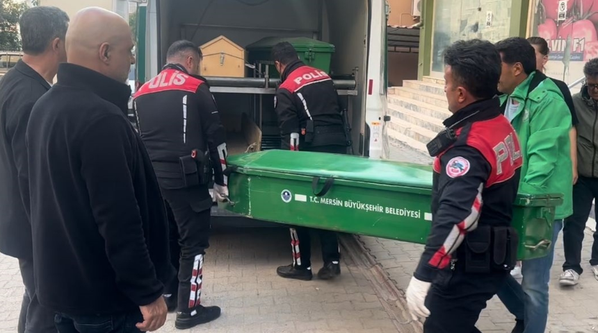 Kayıp olarak aranan genç yaşadığı apartman bahçesinde ölü bulundu! 