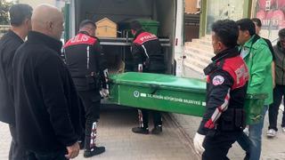 Kayıp olarak aranan genç yaşadığı apartman bahçesinde ölü bulundu! 