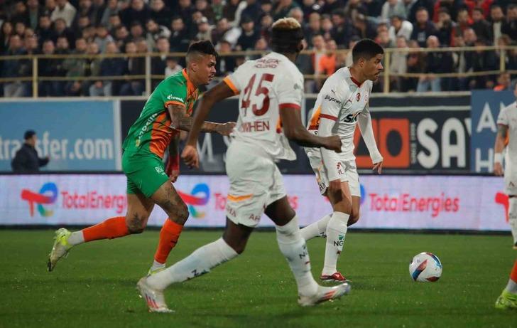 Sergen Yalçın'dan Galatasaray için çok konuşulacak Beşiktaş derbisi iddiası!  G4