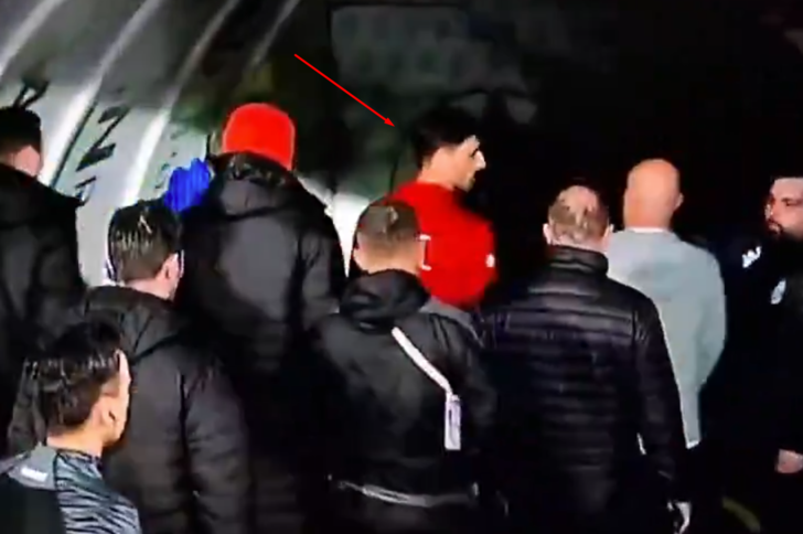 Alanyaspor-Galatasaray maçının devre arasında ortalık karıştı! Soyunma odası tünelinde kırmızı kart G1