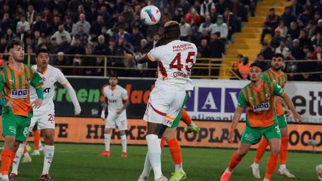 Galatasaray Alanya'da geriden gelip kazandı!