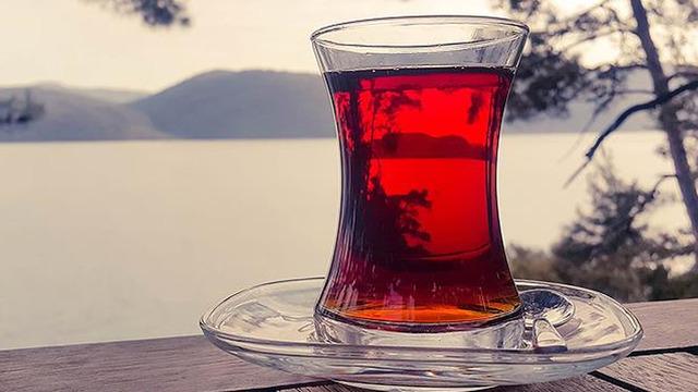 Bu bir ilk: Çayın karbon ayak izi hesaplandı: Demleme şekline kadar araştırıldı! Uluslararası dergide yer aldı...