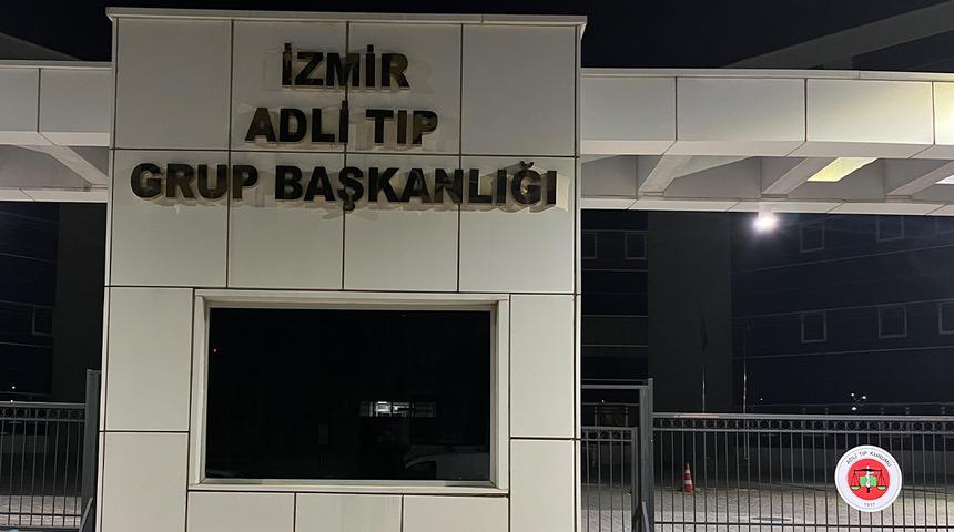 İzmir’de ‘yan bakma’ meselesinden olay çıktı! Bıçaklı kavgaya dönüştü…