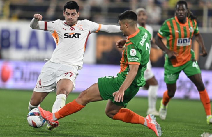 Alanyaspor-Galatasaray maçının hakemi Yasin Kol için ne dediler? beIN Trio ekibinden çok konuşulacak yorum... "Hakem hepsini atladı..." G1