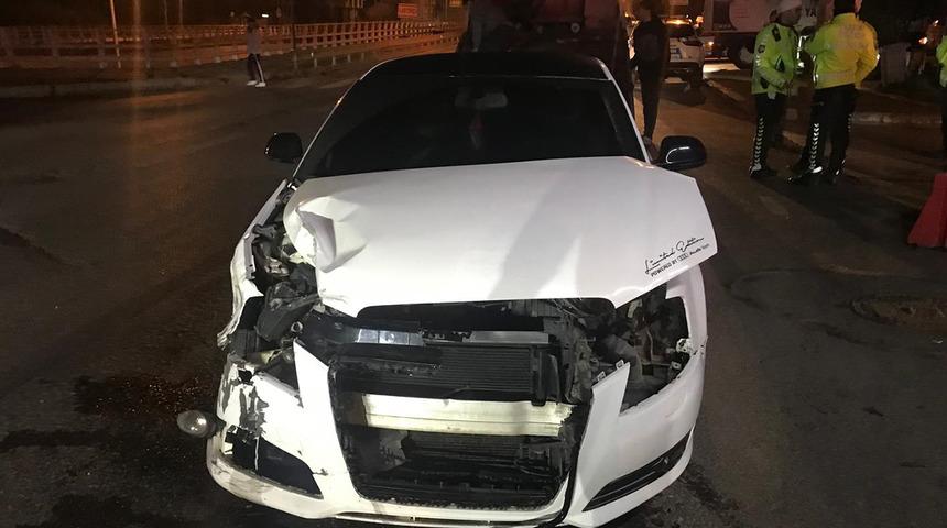 Kocaeli'nde korkunç kaza! Önce çarpıştılar, daha sonra benzin istasyonunun pompasına çarptılar