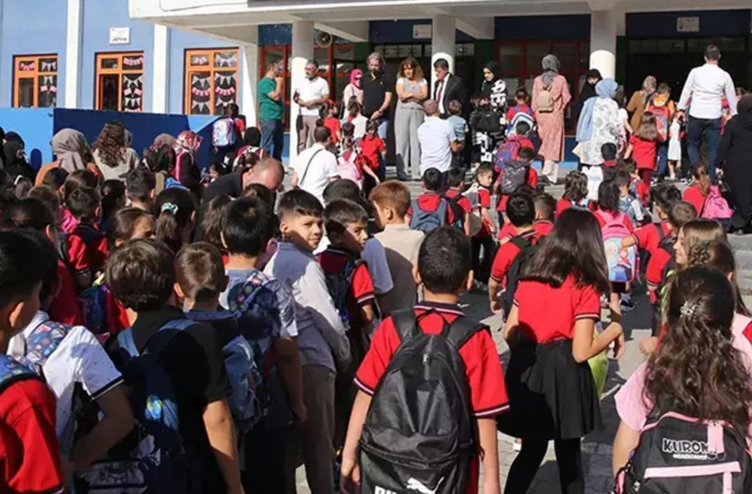 MEB den müfredat dışı ders işlenecek iddialarına yanıt geldi: Mümkün değildir 2