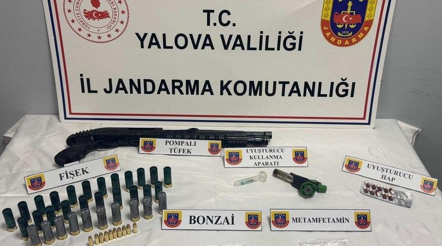 Yalova'da otomobilde uyuşturucu ele geçirildi