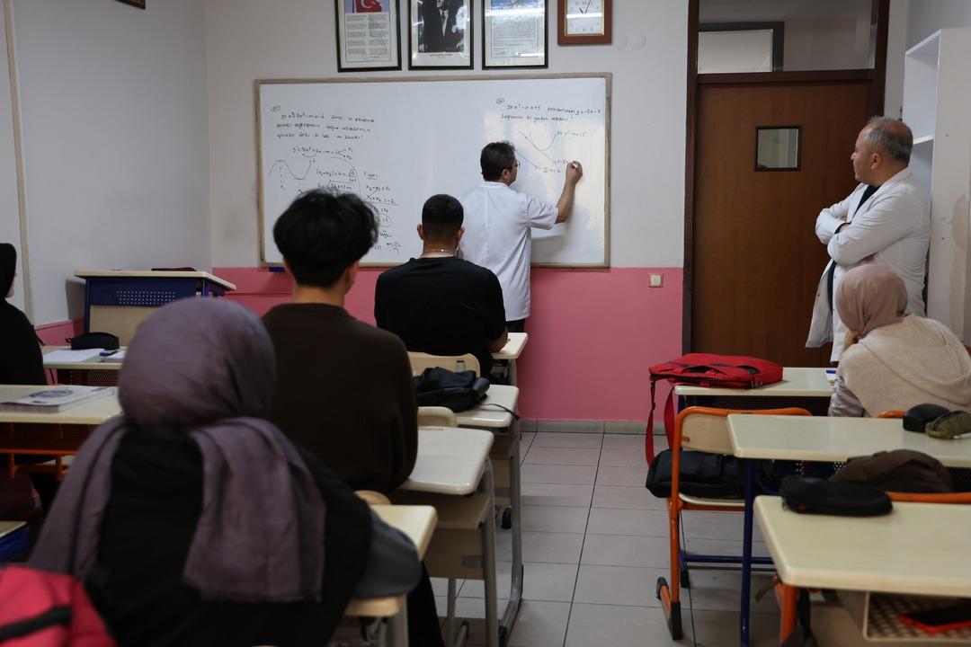 Ramazan da öğrenciler için verimli çalışma ipuçları: “YKS ve LGS yaklaşıyor sınava hazırlık dönemi çok önemli” 1