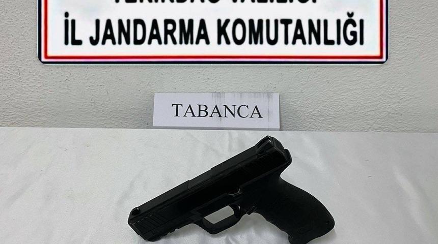 Jandarma düğmeye bastı: Tekirdağ'da ruhsatsız silahlar ele geçirildi