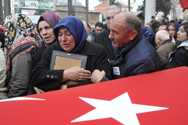 Çukurca şehidini Gebze'de on binler uğurladı