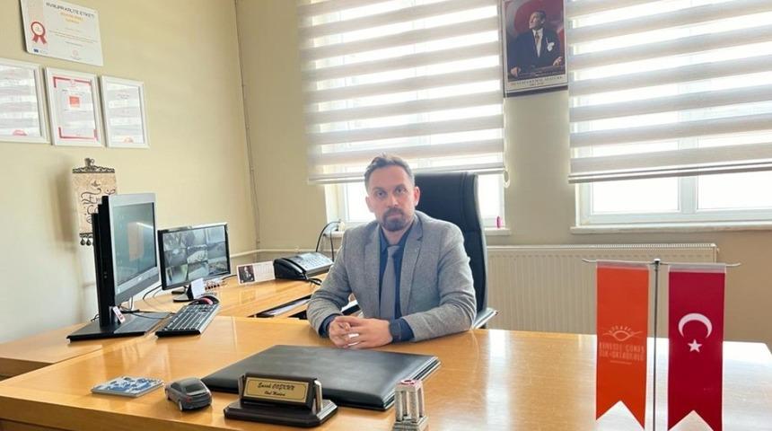 Sakarya'da korkunç olay! Okul zilinden rahatsız oldu: Müdürün boğazını kesti...