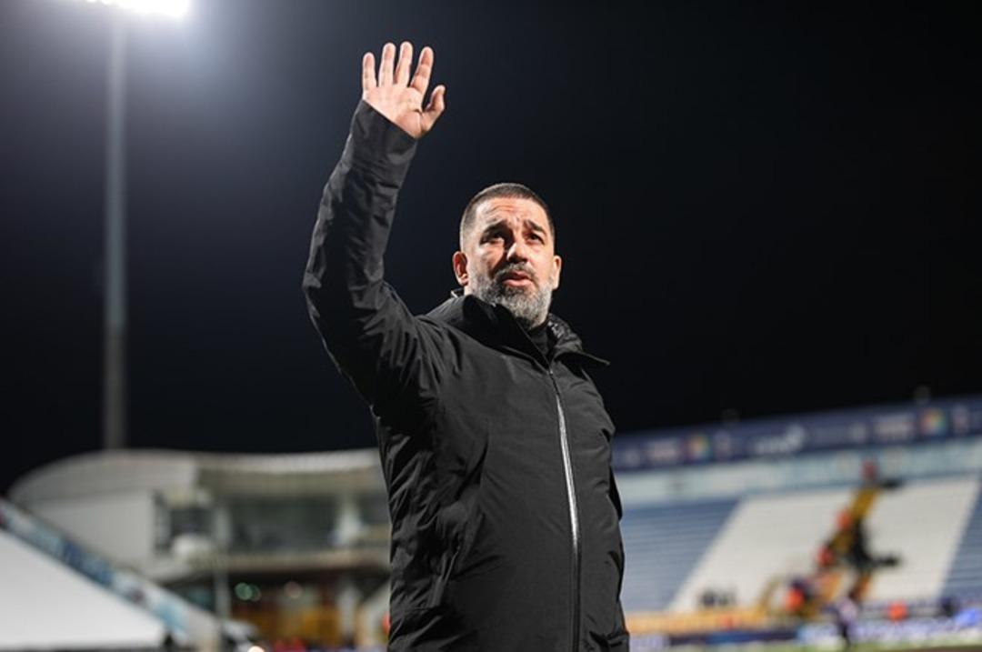 Arda Turan dan resmi açıklama! "Gelecekte de oynadığım kulüplerde..." 2