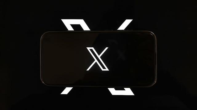 Önce Endonezya şimdi de İngiltere: Grok yüzünden X'in yasaklanma ihtimali masada!